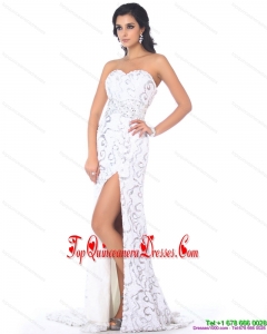 2015 Fashionable Sweetheart Printed White Damas Dress with High Slit