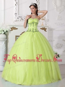 Yellow Green Ball Gown Sweetheart Floor-length Tulle and Taffeta Beading Quinceanera Dress
