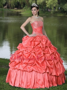 Popular Red For Clearance Quinceanera Dress With Strapless Beaded Decorate Taffeta