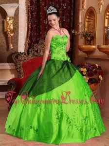 Spring Green Ball Gown Sweetheart Floor-length Satin Embroidery with Beading Perfect Quinceanera Dress