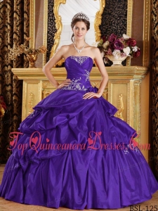 Purple Ball Gown Strapless Floor-length Taffeta Appliques Vestidos de Quinceanera