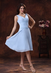 Dama Dress for Quince Knee-length Chiffon V-neck Light Blue Ruch