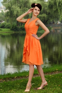 Orange Dama Dresses V-neck Knee-length Chiffon Ruch Empire