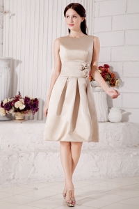 Champagne Bateau Satin Hand Made Flowers Dama Dresses for Quinces