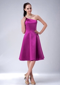 Fushsia One Shoulder Knee-length Satin Dama Dress for Quinces