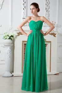 Green Sweetheart Chiffon Ruched Dama Dresses for Quinceanera