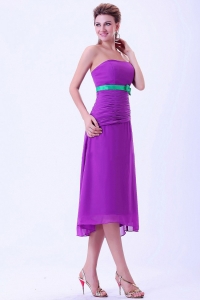 Purple Chiffon Column Dama Dress for Quinces with Green Belt