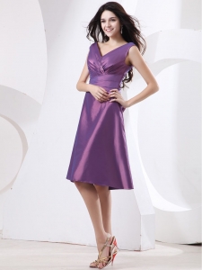V-neck Purple Dama Dresses with Knee-length and Bow