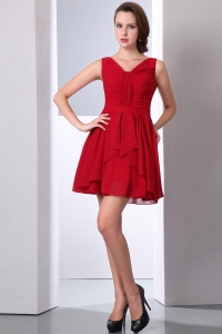 V-neck Mini-length Chiffon Dama Dresses for Quinces Wine Red