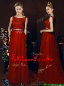 Popular Belted Empire Scoop Red Damas Dress with Brush Train