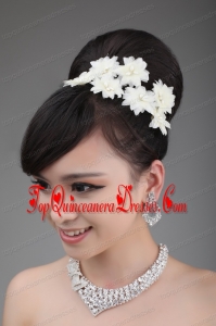 Alloy and Rhinestone Necklace and Pearl Head Flower
