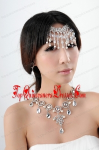 Dazzling Alloy Jewelry Set Necklace And Headpiece