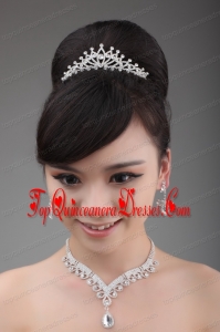 Dreamlike Rhinestone And Alloy Jewelry Set with Crown Necklace And Earrings