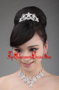 Elegant Alloy and Rhinestone Tiara and Necklace