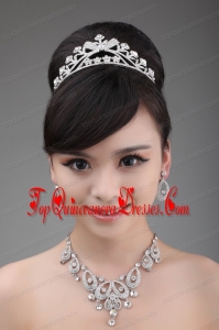 Exquisite Tiara and Necklace in Alloy and Rhinestone