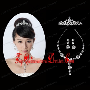 Fashionable Rhinestone Ladies Necklace and Tiara Jewelry Set