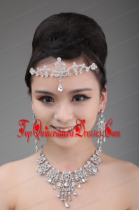 Luxurious Crown and Necklace in Rhinestone and Alloy