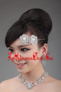 Round Shape Pearl and Alloy and Rhinestone Tiara and Necklace