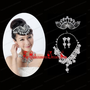 Dignified Rhinestone DreamlikeJewelry Set Including Necklace Tiara
