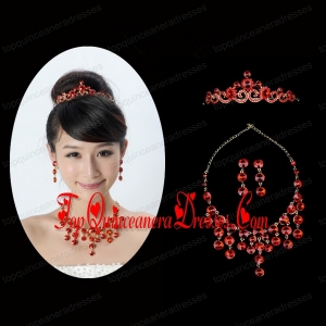 Dazzling Rhinestone Ladies Crown and Necklace