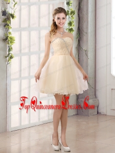 2015 Sturning Sweetheart A Line Dama Dress with Beading
