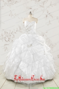 Classical White Quinceanera Dresses with Beading and Ruffles