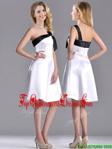 Exquisite One Shoulder Satin Short Dama Dress in White and Black