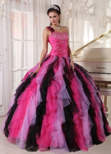One Shoulder Beaing Pink And Black Quinceanera Dress