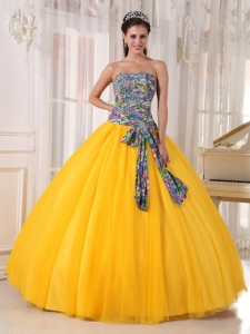 Printe And Yellow Tulle Quinceanera Dress With Colored Bow