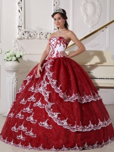 Modest Wine Red and White Quinceanera Gowns Appliques