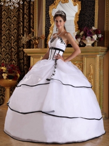 Strapless Organza Appliques White And Black Quinceanera Dress