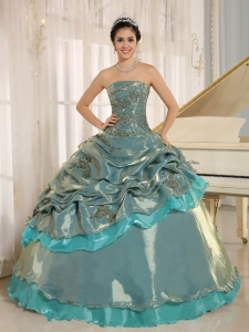 Multi-color Embroidery 2013 Quinceanera Dress Strapless