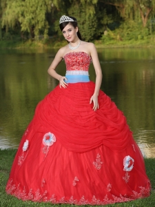 2014 Tulle Strapless Red Quinceanera Dress Beaded