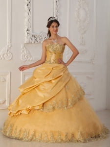 A-Line Gold Quinceanera Dress Sweetheart Pick-ups Beading