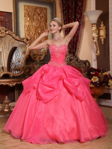 Coral Red Quinceanera Dress Sweetheart Appliques Ball Gown