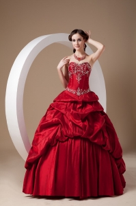 Embroidery Quinceanera Dresses Red Sweetheart Appliques
