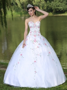 Colored Embroidery Beading Quinceanera Dress For Sweet 16
