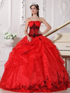 Strapless Organza Quinces Dress Red and Black Appliques