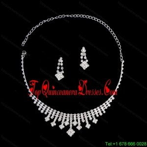 Shimmering Rhinestone Bridal Necklace and Earrings Jewelry Set