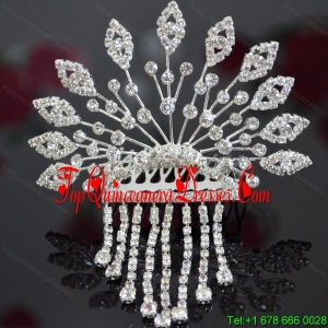 Luxurious Tiara With Rhinestone Adorned