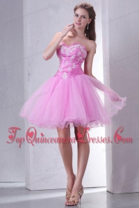 Sweetheart Rose Pink Short Organza Mini-length Dama Dress for Quinceanera with Appliques