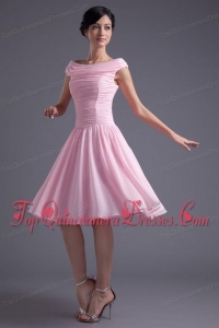 A-line Pink Off the Shoulder Chiffon Knee-length Ruching Dresses for Dama