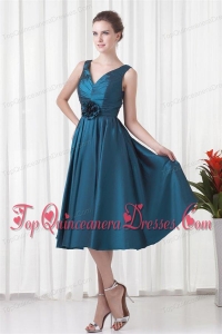 A-line V-neck Teal Taffeta Ruching Knee-length Dresses for Dama