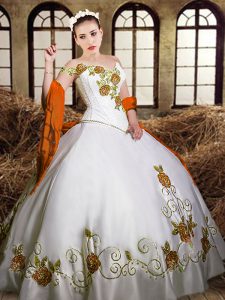 Sleeveless Embroidery Lace Up Ball Gown Prom Dress