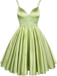 Knee Length A-line Sleeveless Yellow Green Dama Dress for Quinceanera Lace Up