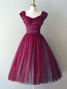 Top Selling Burgundy V-neck Lace Up Ruching Quinceanera Court of Honor Dress Cap Sleeves