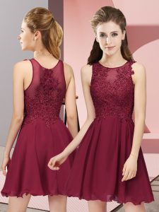 Modest Scoop Sleeveless Dama Dress for Quinceanera Mini Length Appliques Burgundy Chiffon