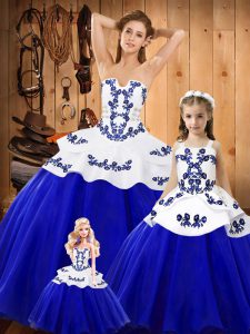 Fine Floor Length Lace Up Ball Gown Prom Dress Blue for Military Ball and Sweet 16 and Quinceanera with Embroidery