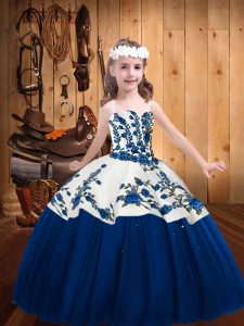 Sleeveless Tulle Floor Length Lace Up Kids Formal Wear in Blue with Embroidery