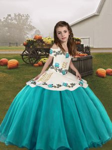 Great Sleeveless Lace Up Floor Length Embroidery Pageant Dress